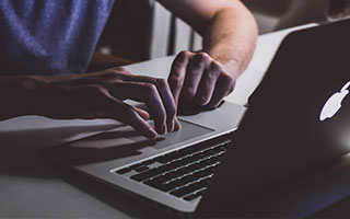 开云网页-虚拟经济推动电竞产业链深度整合，电子竞技的虚拟性